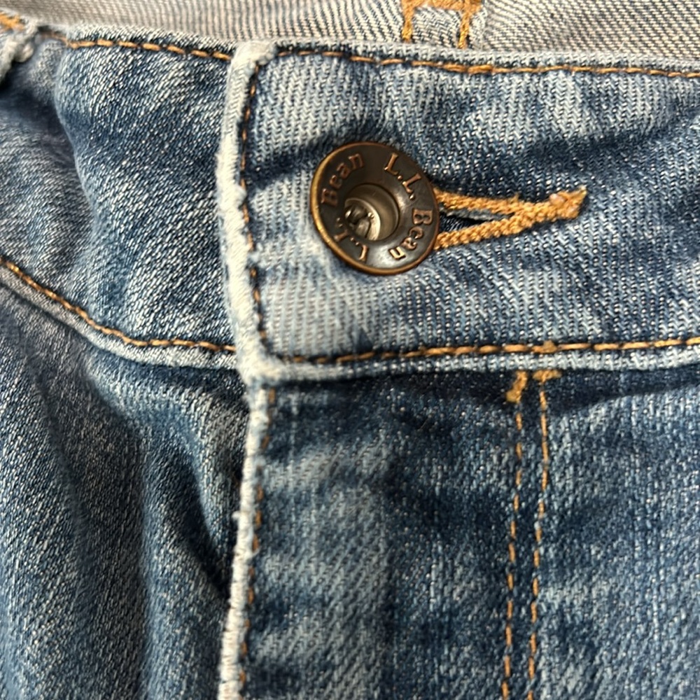 Flared Jeans - Picture 7 of 7